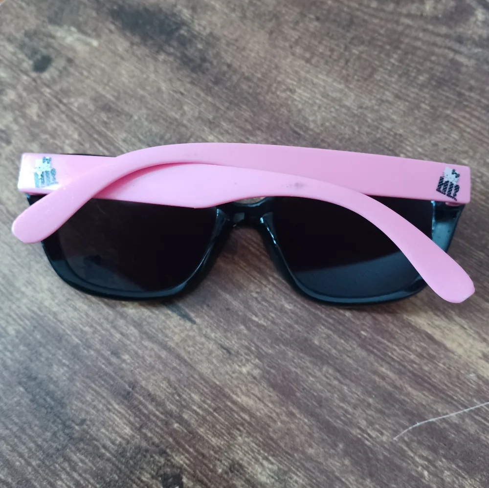 Sanrio Hello Kitty sunglasses