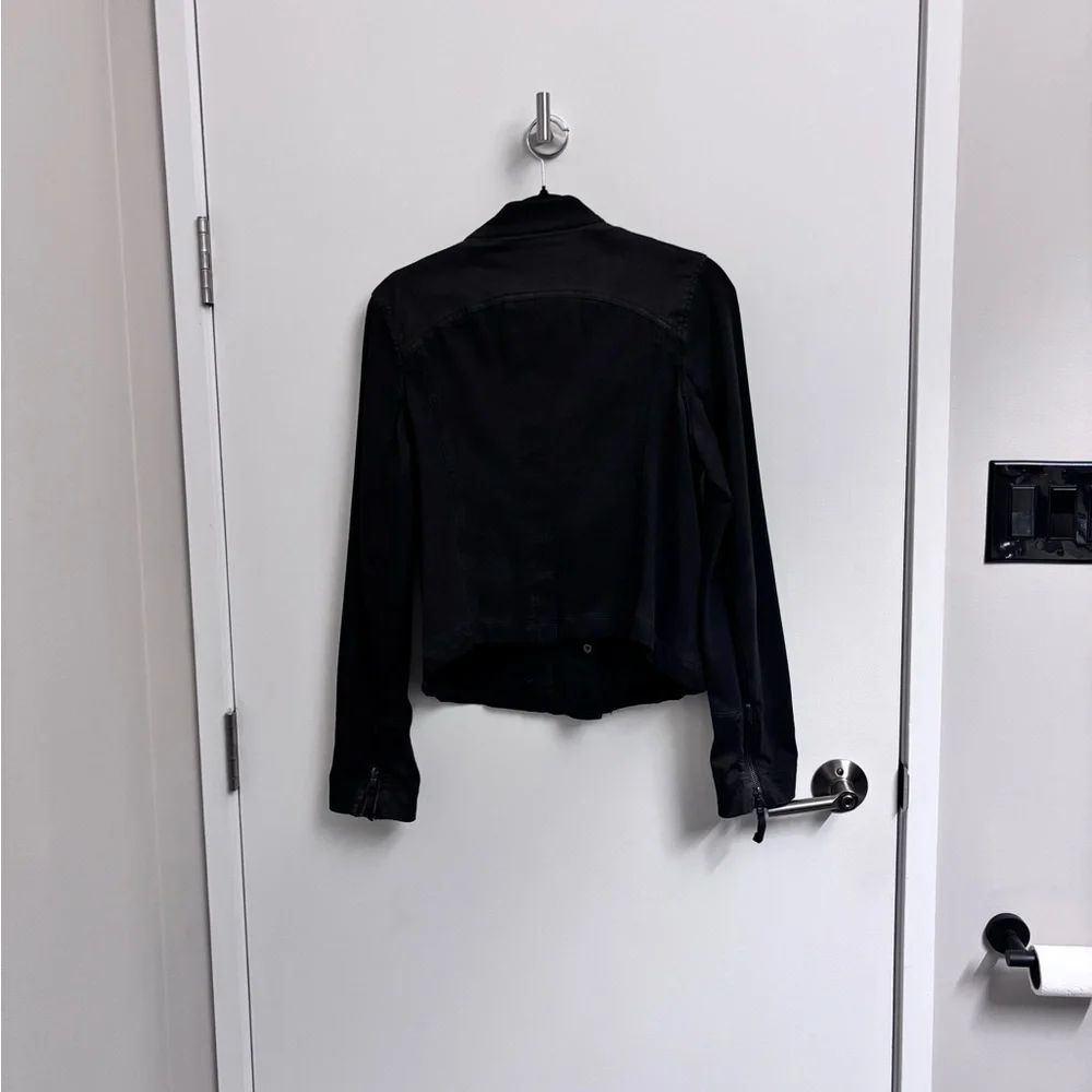 PEYTON VALLEY elegant black