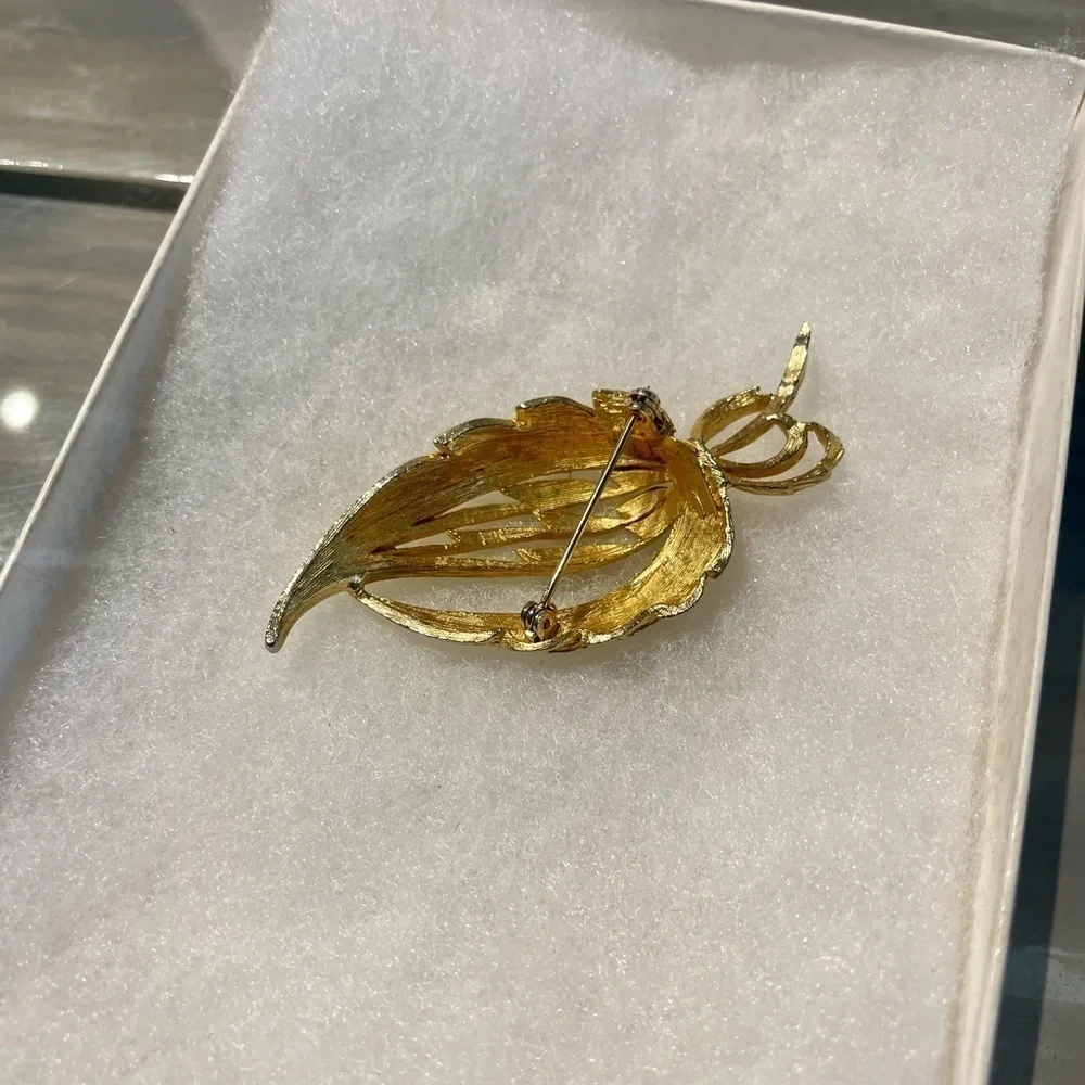 N/A vintage gold