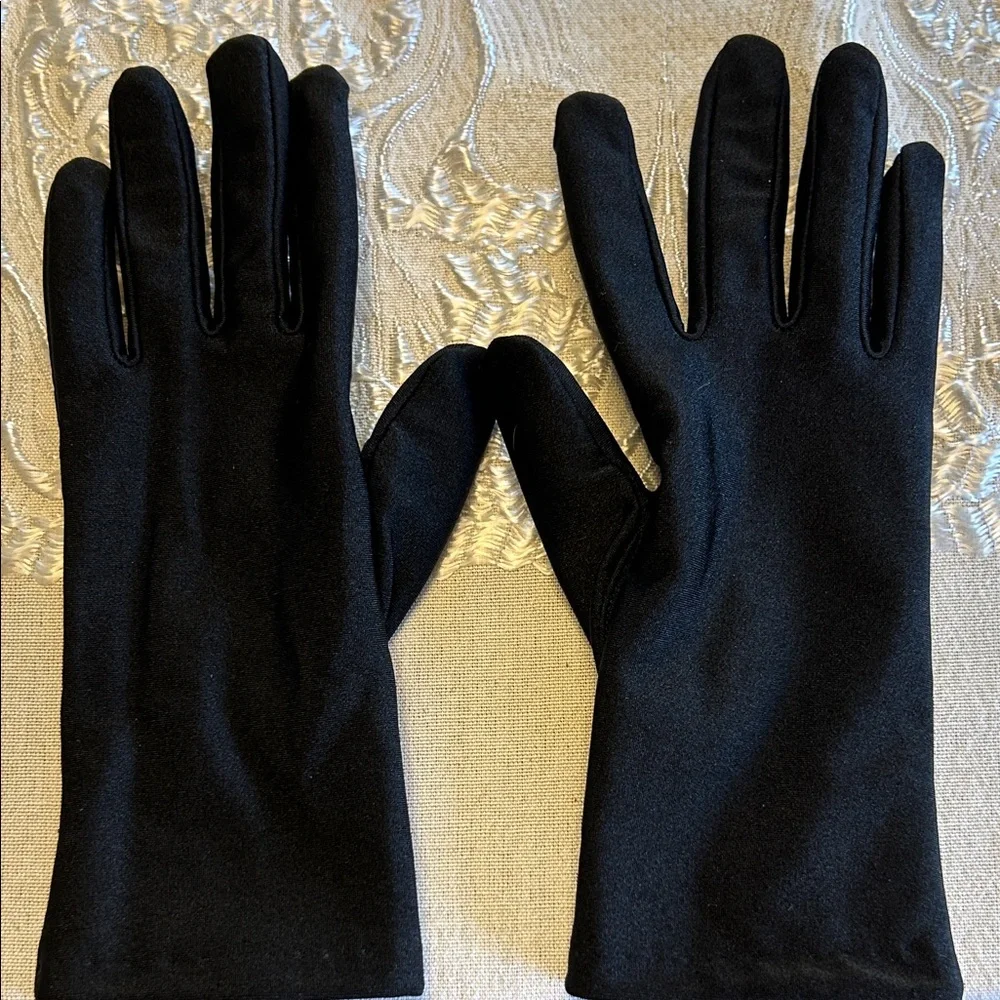 Berkshire Dressy Black Women's Gloves; Perfect Condition;Made of Nylon Spandex.