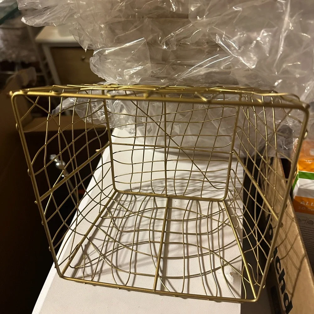 Avon gold material sets