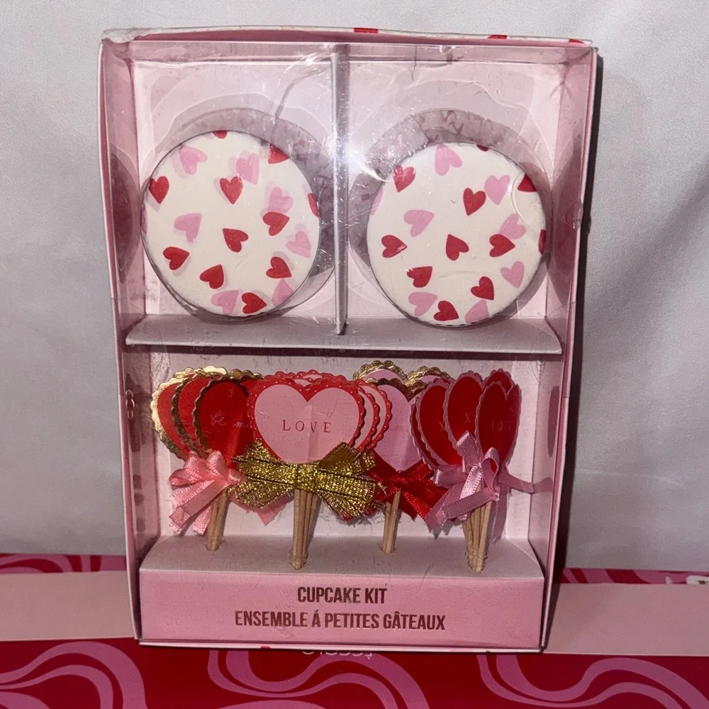 Meri Meri Heart Cupcake Kit with Pink and Red Accents Valentines Day
