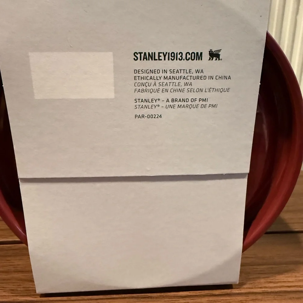 Stanley red pet