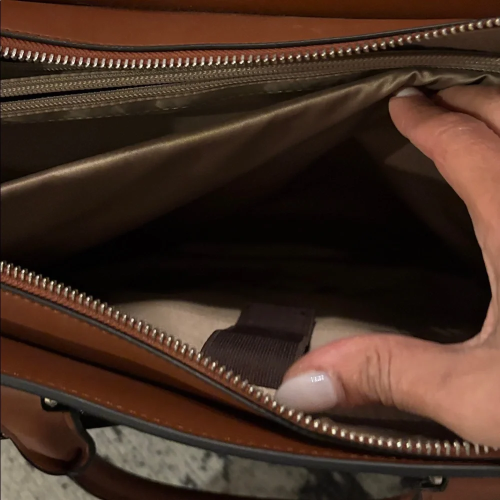 Bostanten Elegant Briefcase - Gold and Black