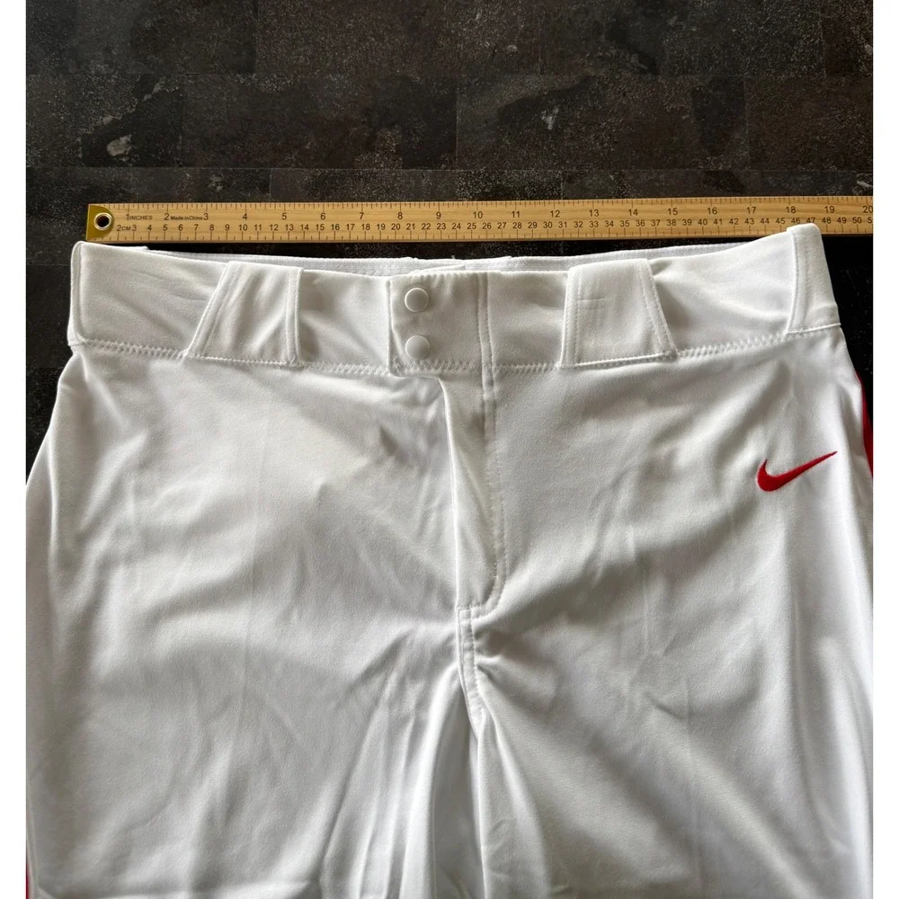 Nike dominate diamond