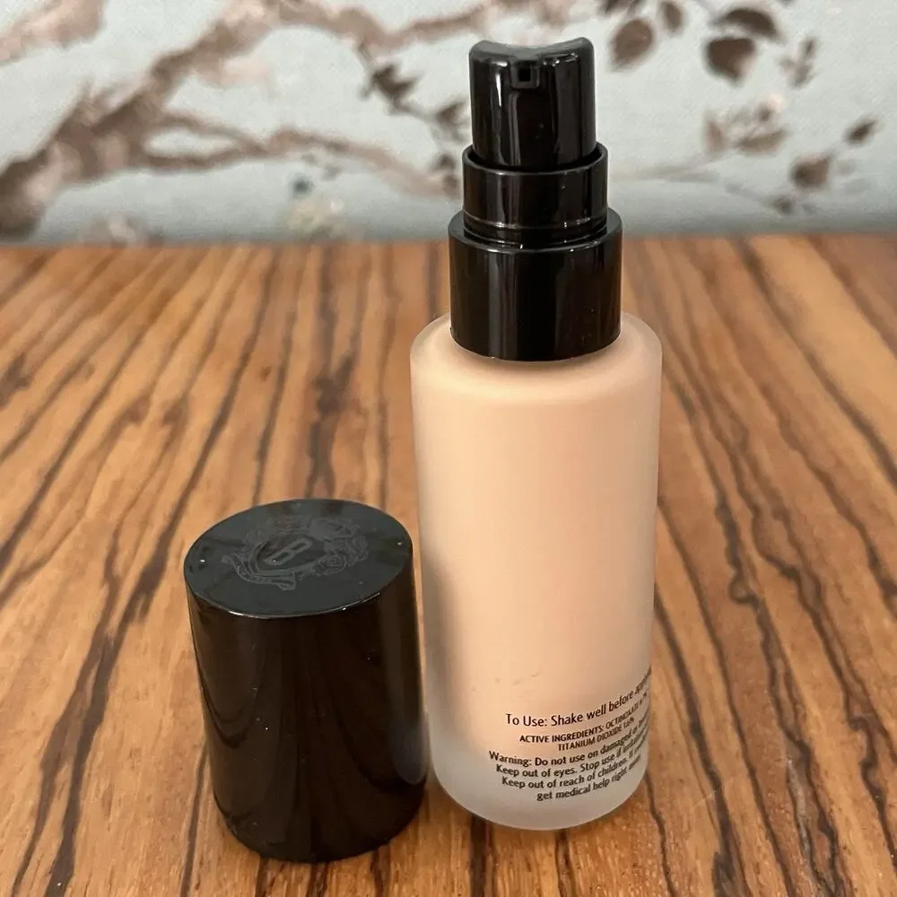 Bobbi Brown Weightless Skin Foundation SPF 15 C-026 Cool Ivory