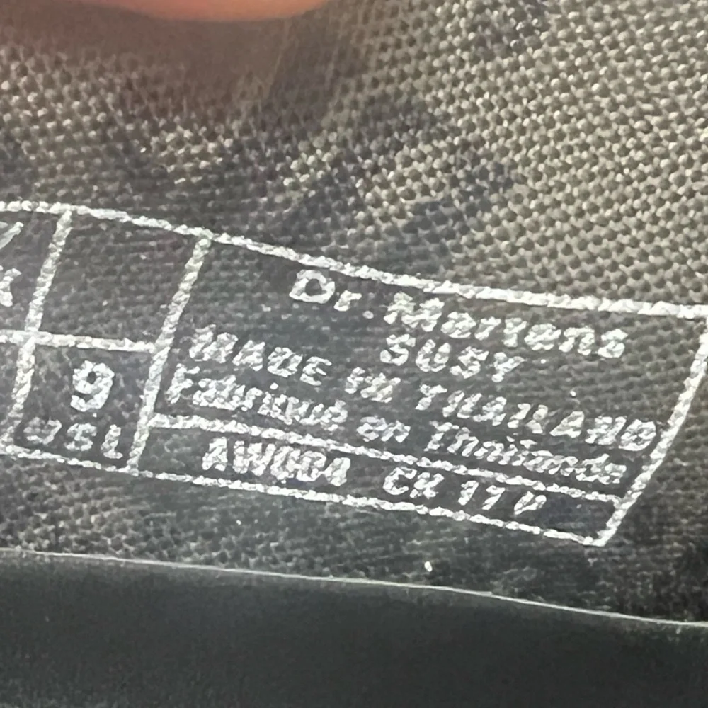 Dr. Martens Susy Cracked Sz US 9W