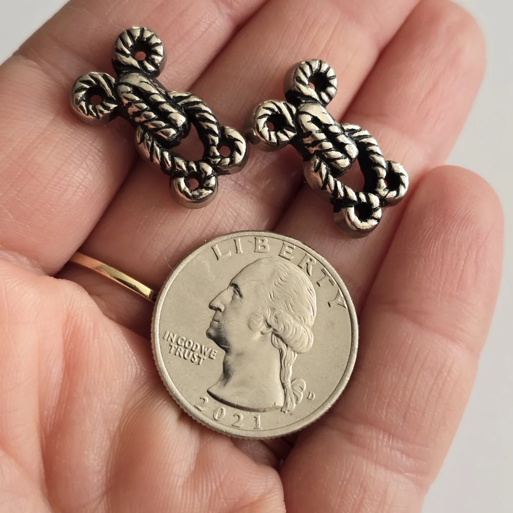 Vintage pair cufflinks