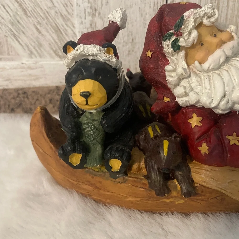 N/A charming figurine