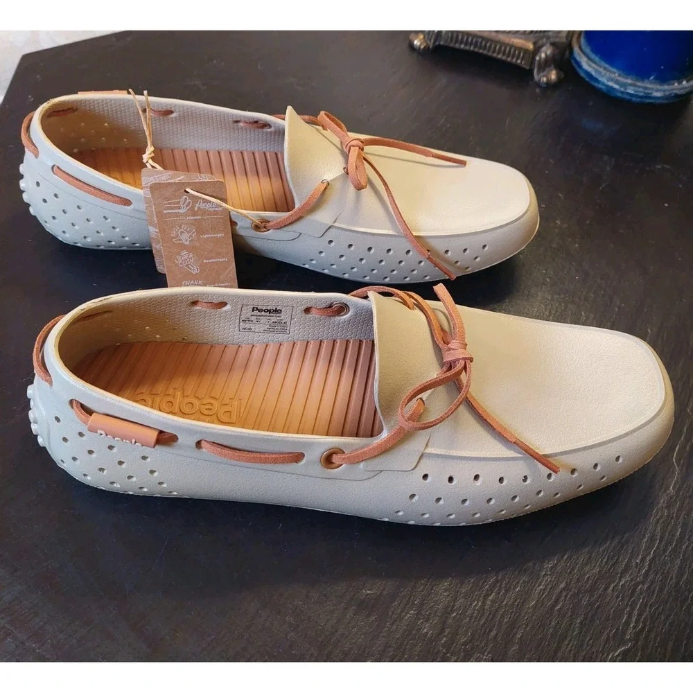 People Footwear about this