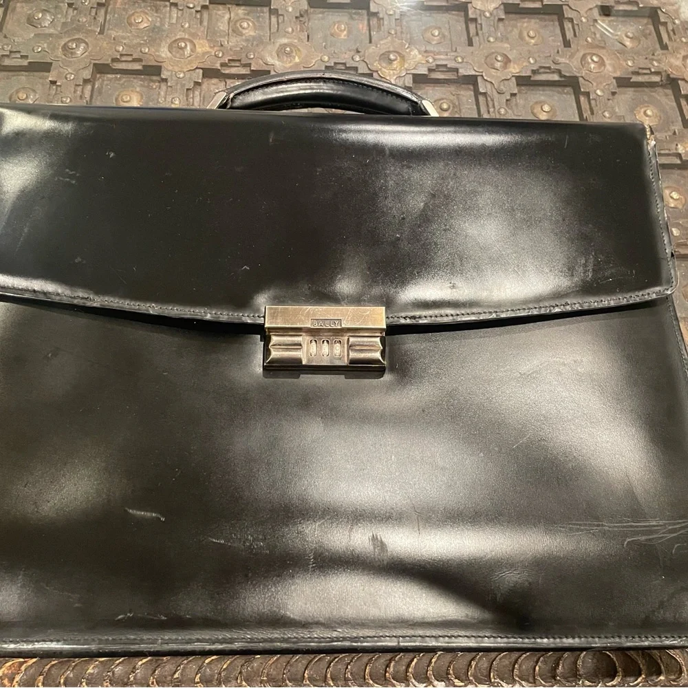 Bally this sleek