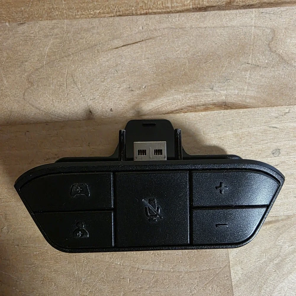 Genuine Microsoft Xbox One Controller 3.5mm Stereo Headset Adapter 1626