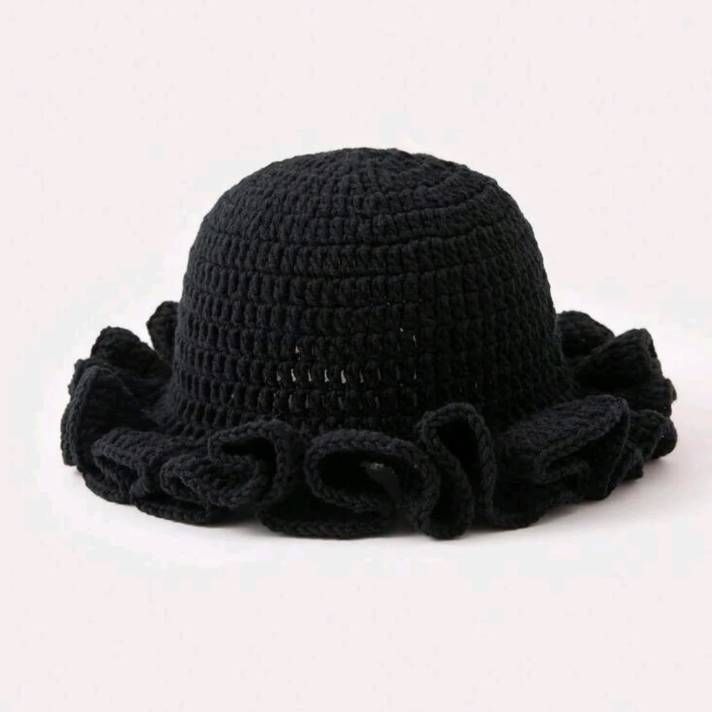 Red and Black Crochet Hat Set For Sale