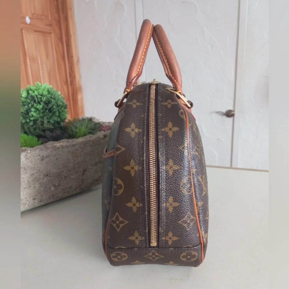 Louis Vuitton louis vuitton
