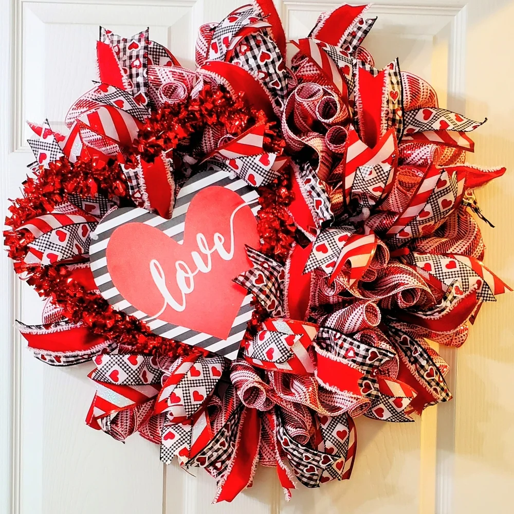 Charming Red and White Heart Wreath