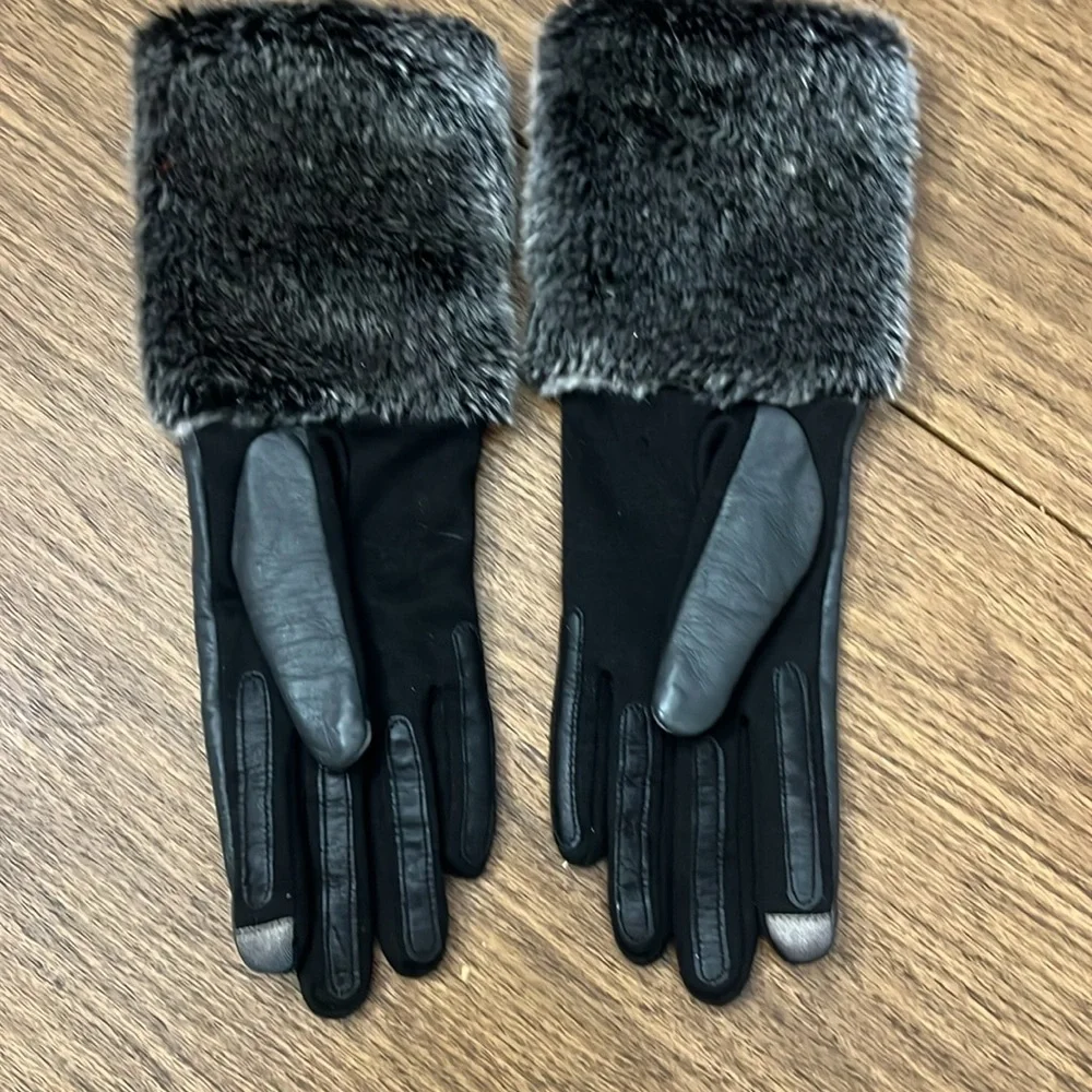 Charter Club chic gloves
