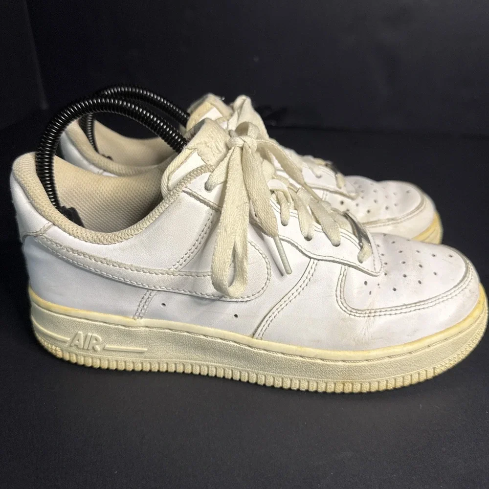 Size 6.5 - Nike Air Force 1 '07 White W