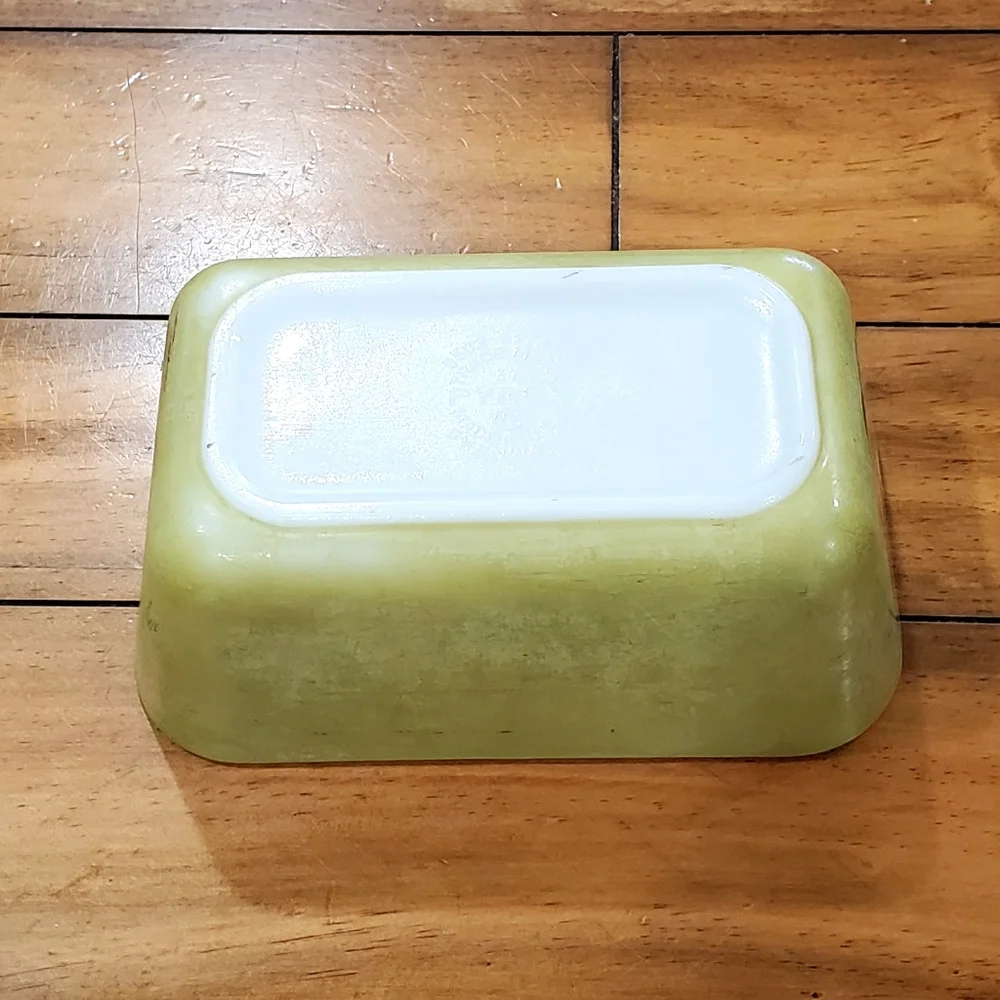 Pyrex vintage 0502