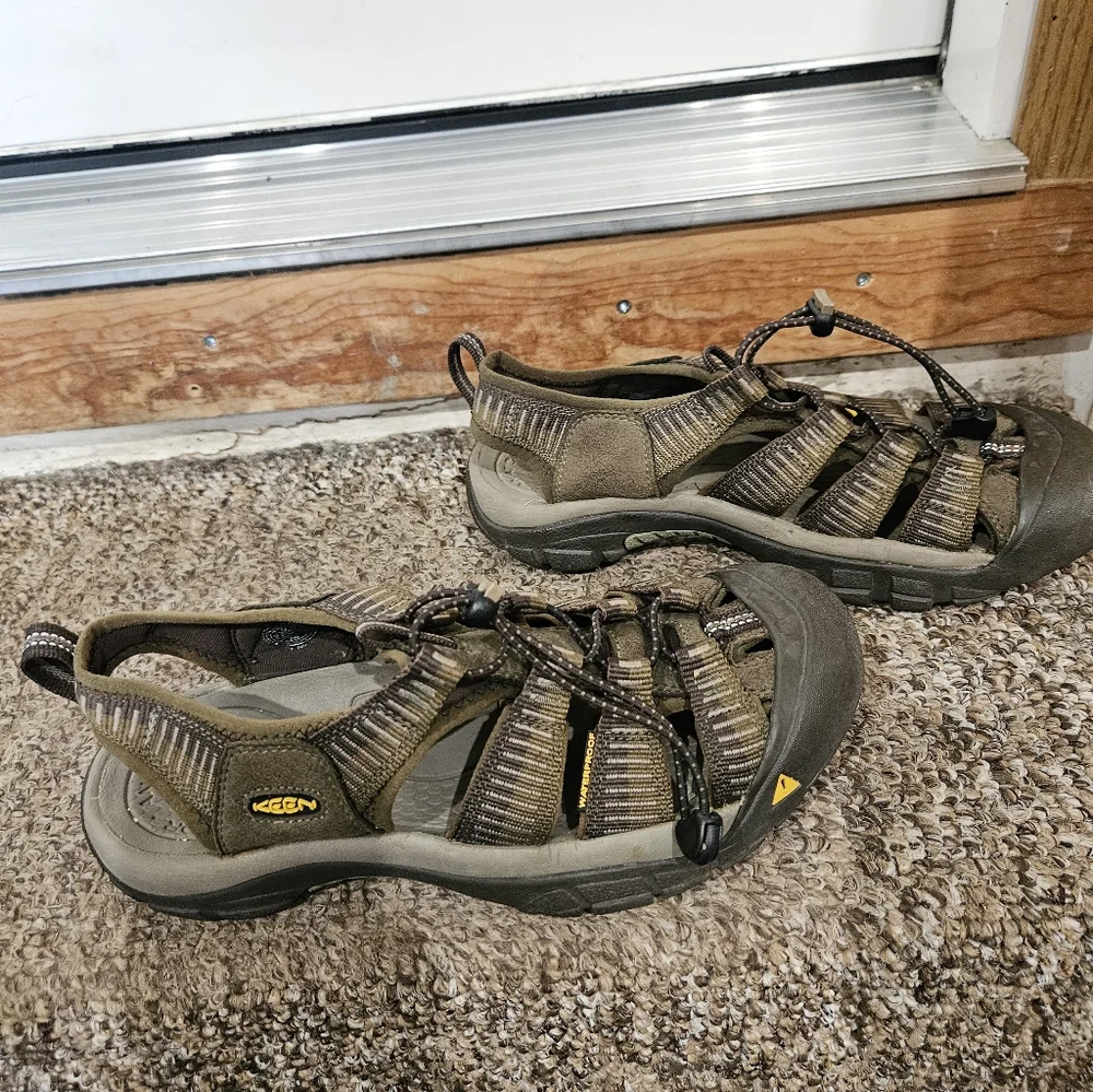 Keen durable sandals