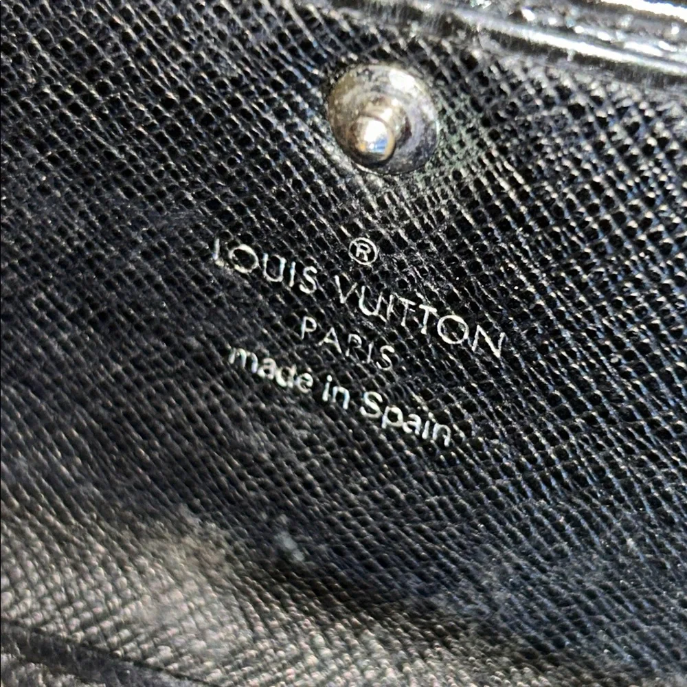 Louis Vuitton authentic louis