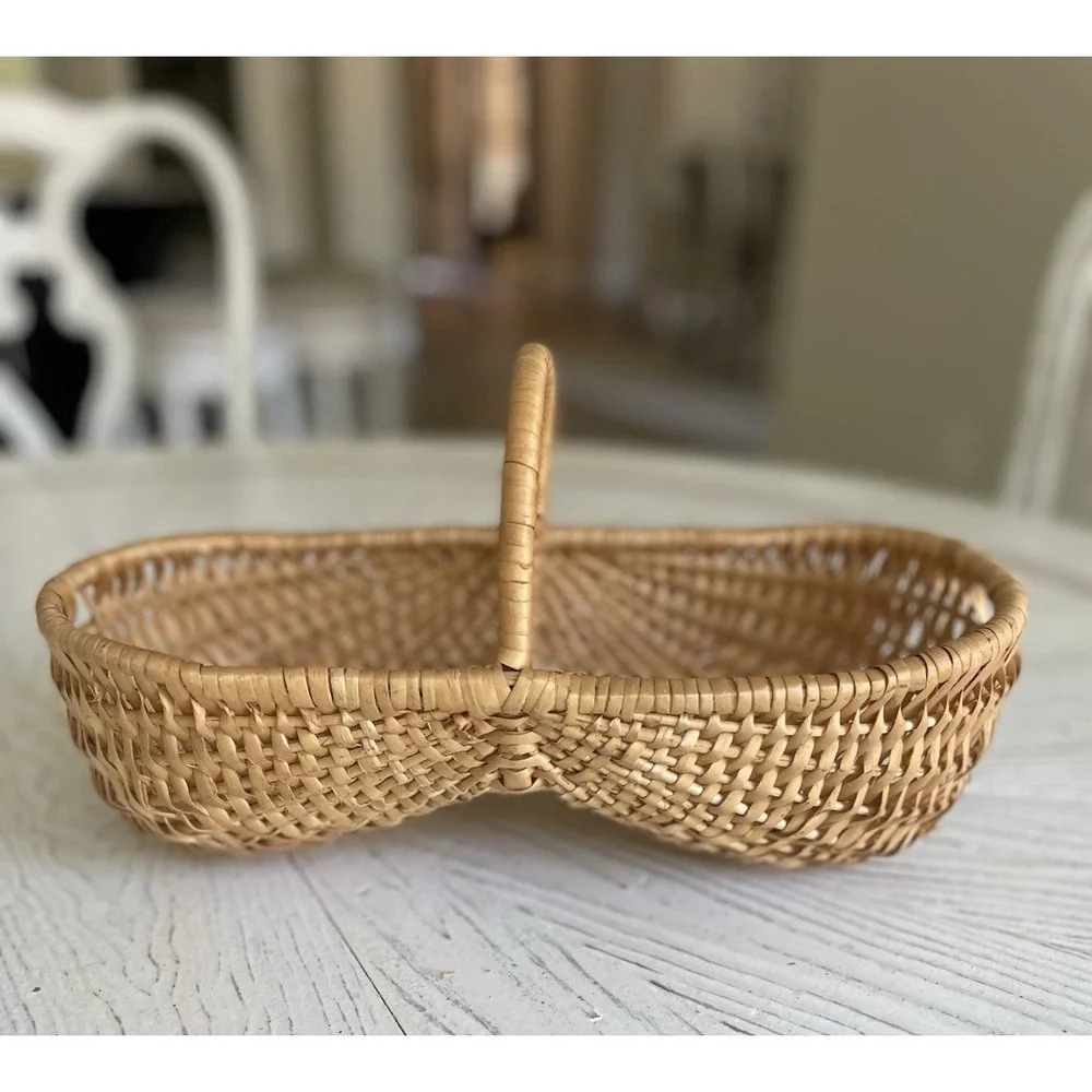 Vtg Woven Bohemian Wicker Rattan Handled Basket‎ Hippie Boho New