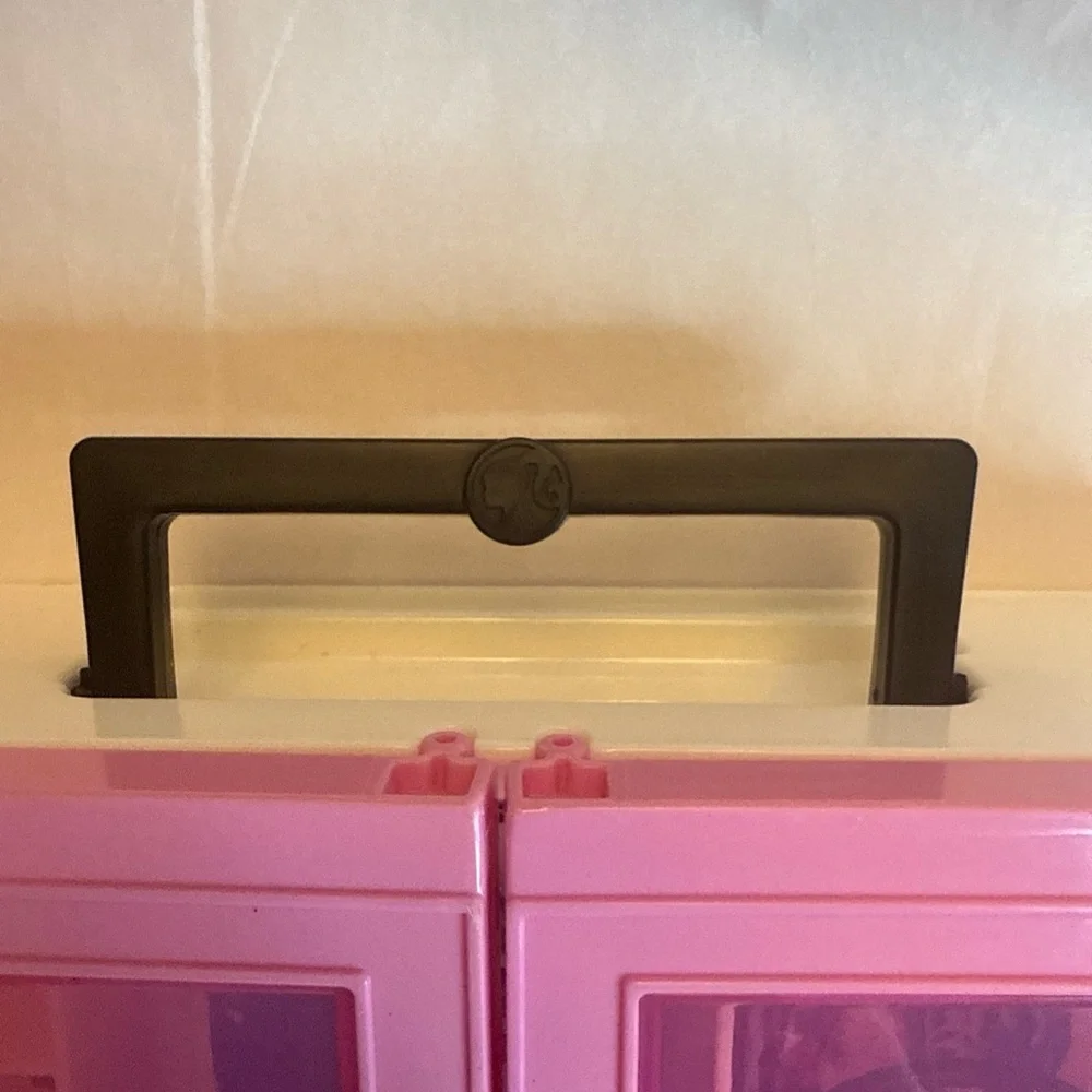 Mattel stylish storage