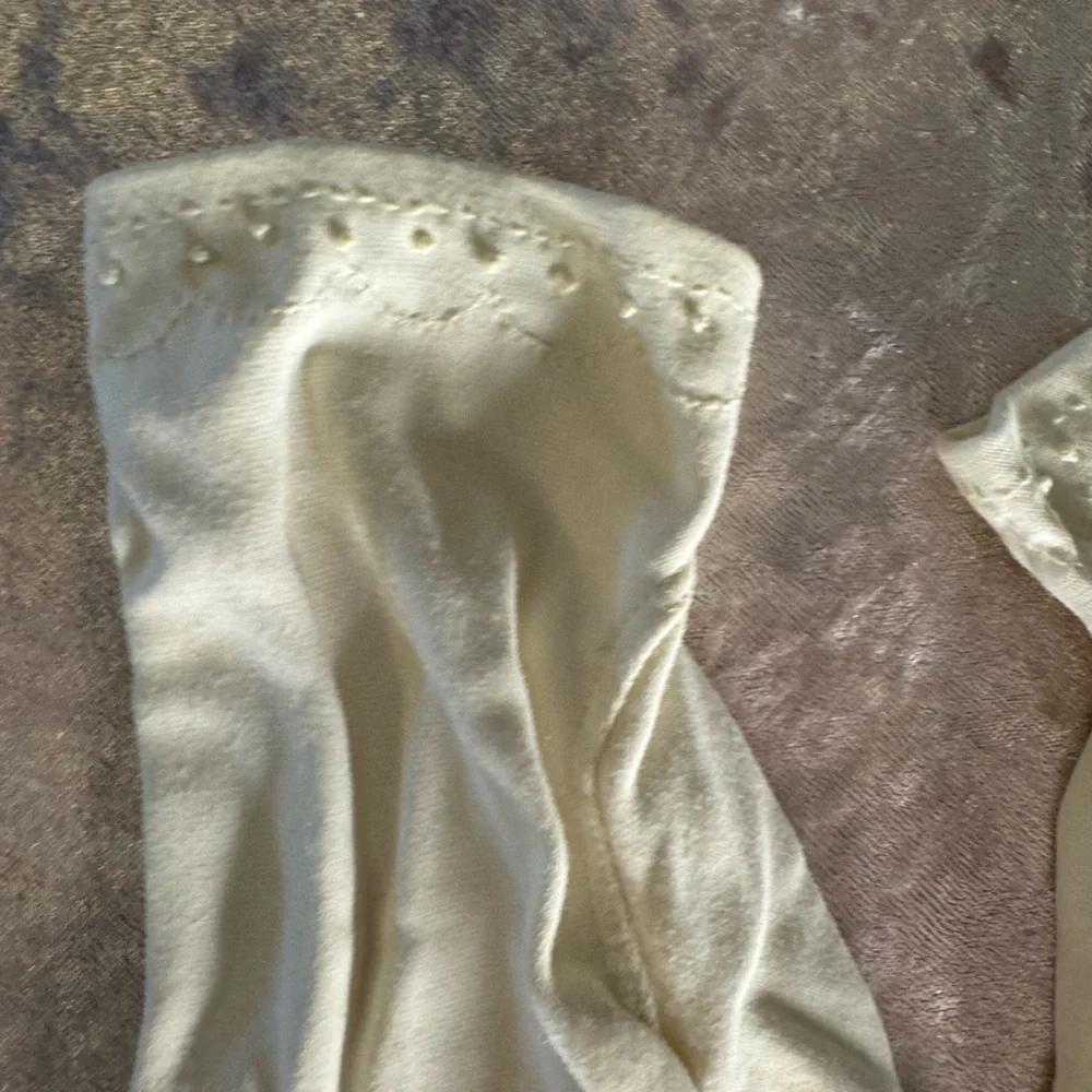 N/A vintage creamcolored
