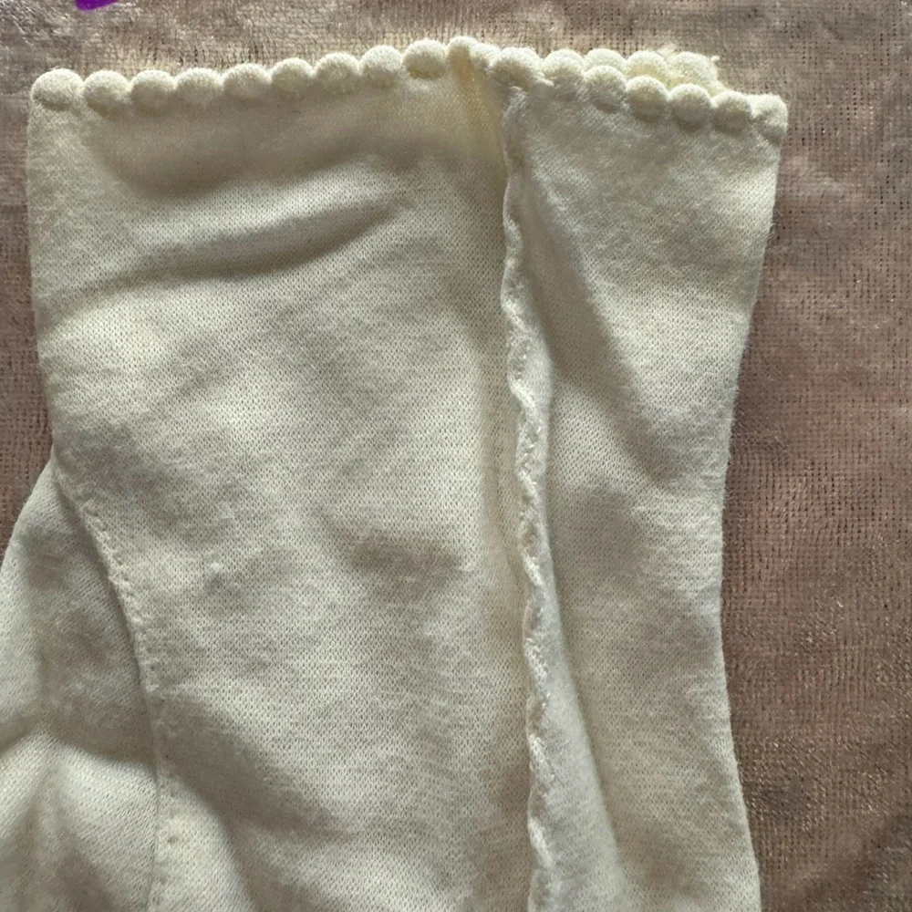 N/A vintage creamcolored