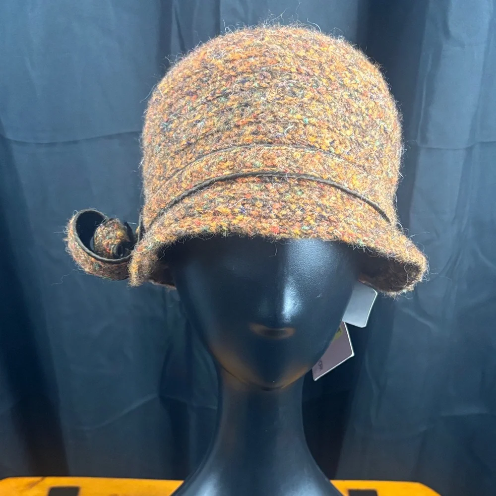 betmar chic cloche