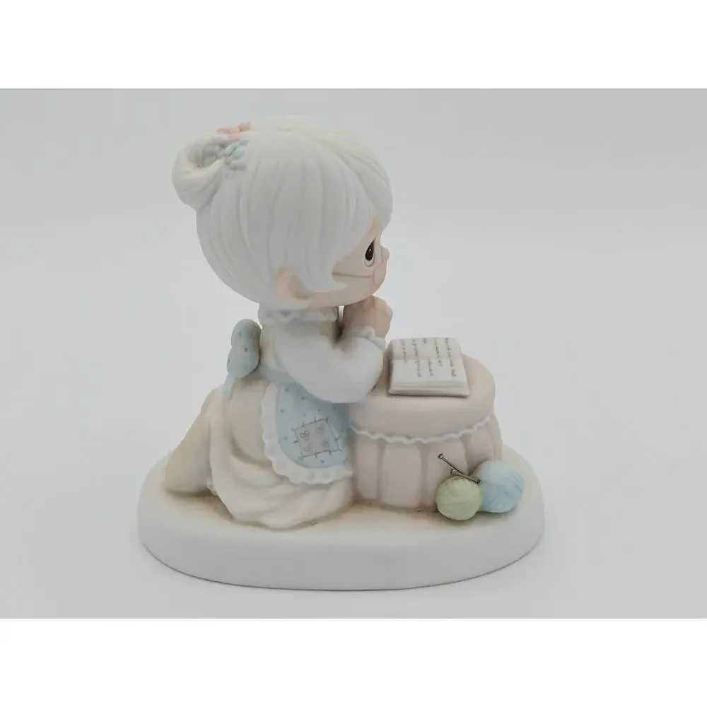Precious Moments PM 861 Grandmas Prayer Collectors Club Enesco Figurine 1986