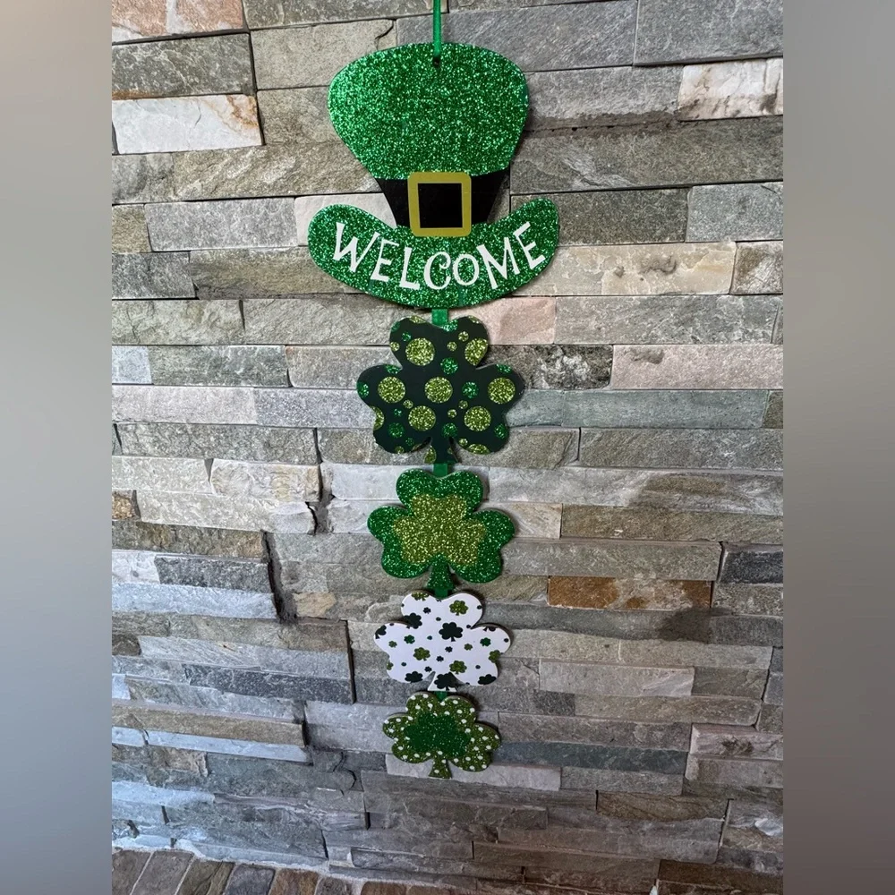 St. Patrick's Day Party Decoration Set - Green and Gold