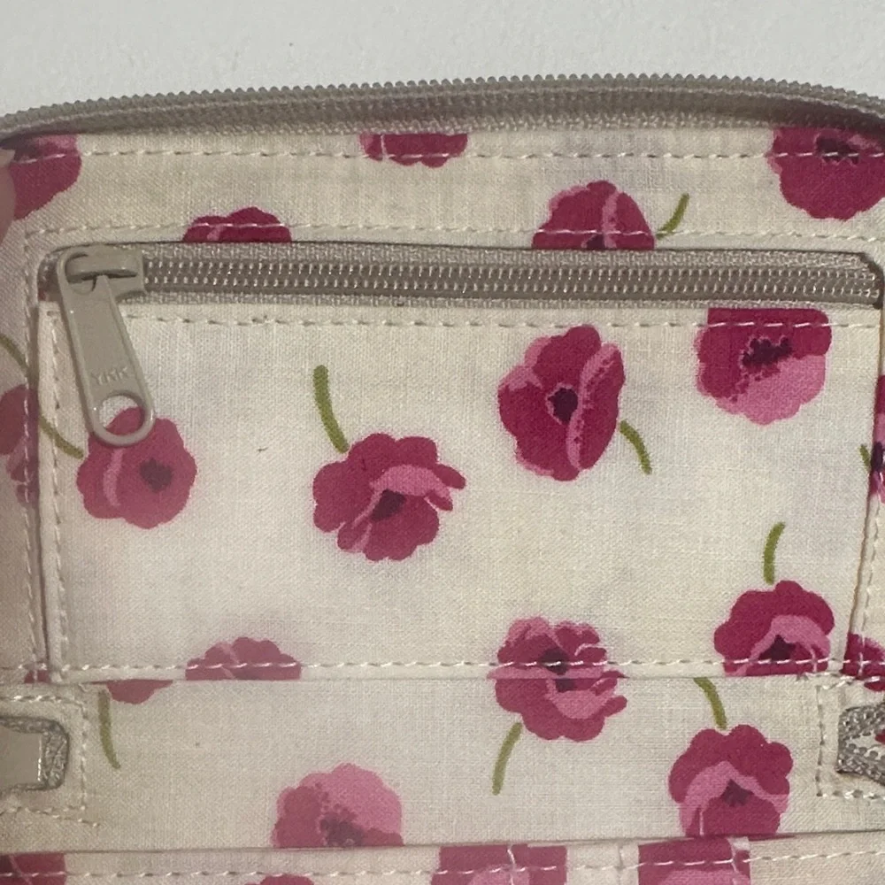 Vera Bradley stylish floral