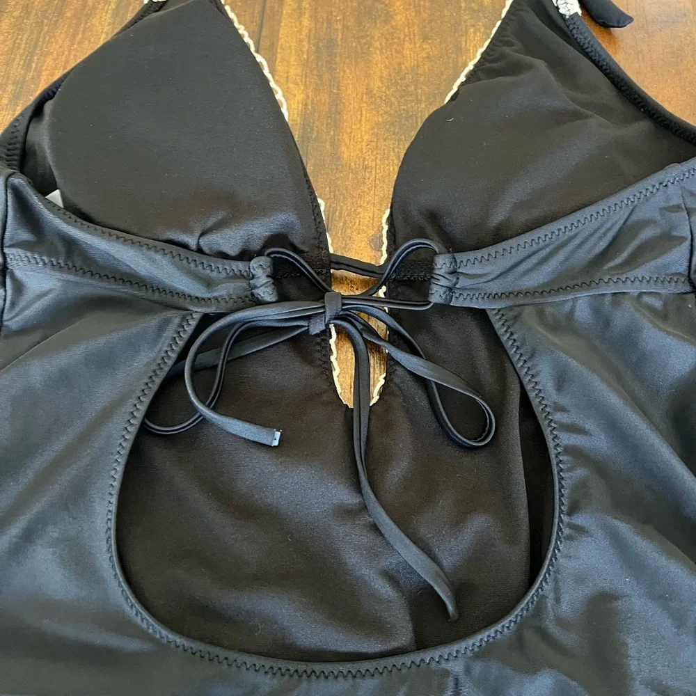 Kona Sol elegant black