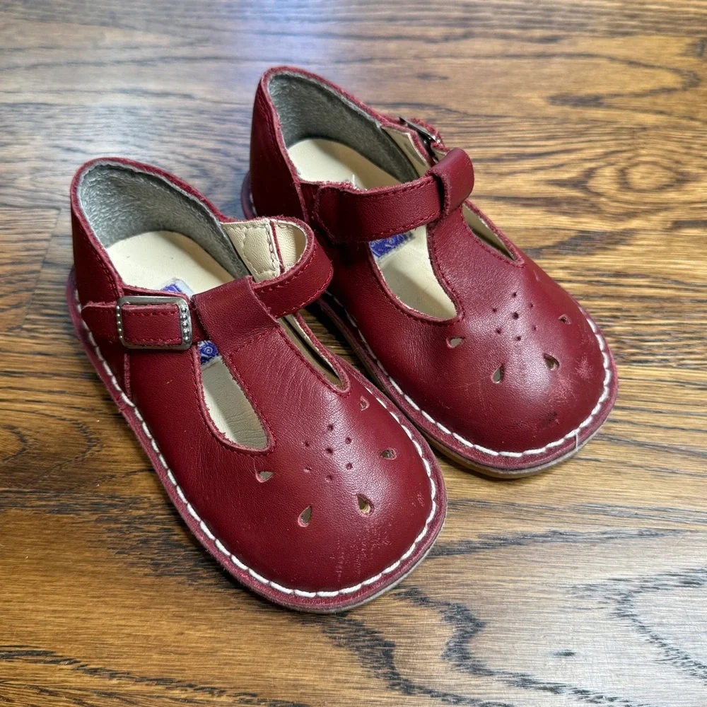 L'Amour Girls Joy Red Leather T-Strap Mary Kanes Kids Dress Shoes 8-9