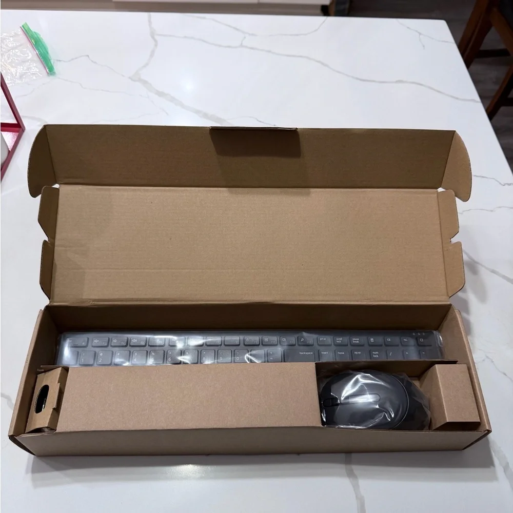 New Dell Pro Wireless Combo Mouse & Keyboard KB3121Wt Black (AMX)