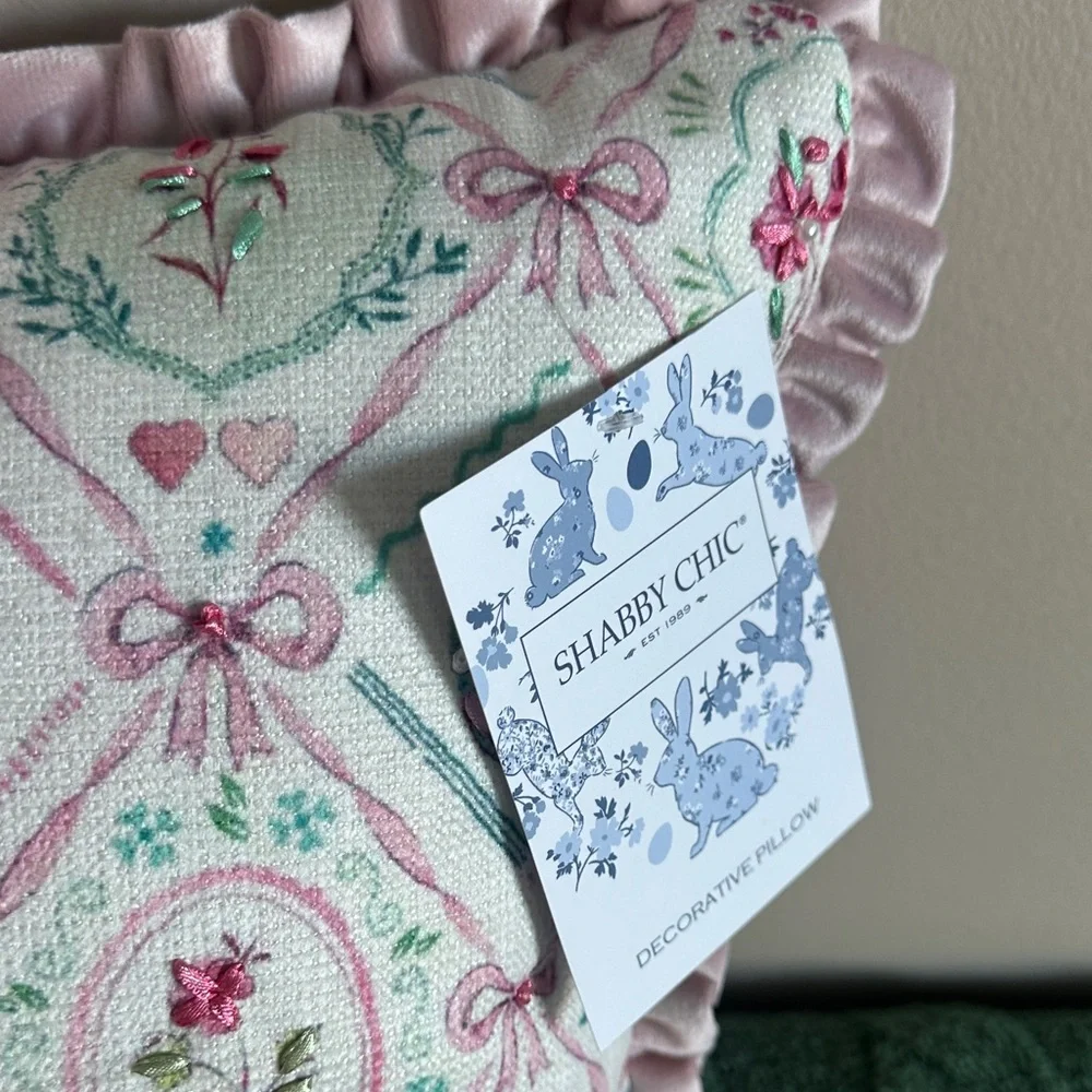 Shabby Chic elegant pillow