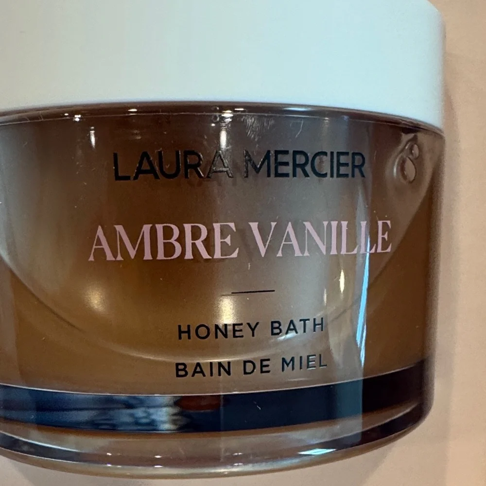 laura mercier experience luxury