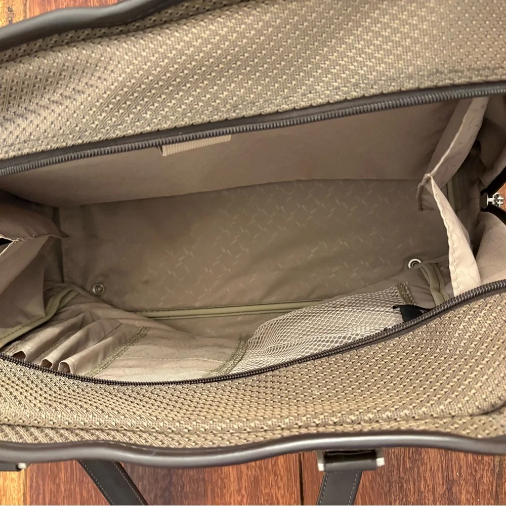 Samsonite taupe brown