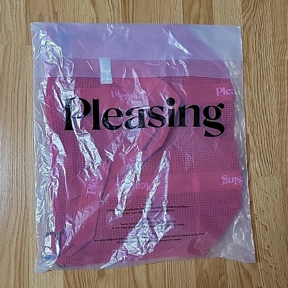 Pleasing harry styles