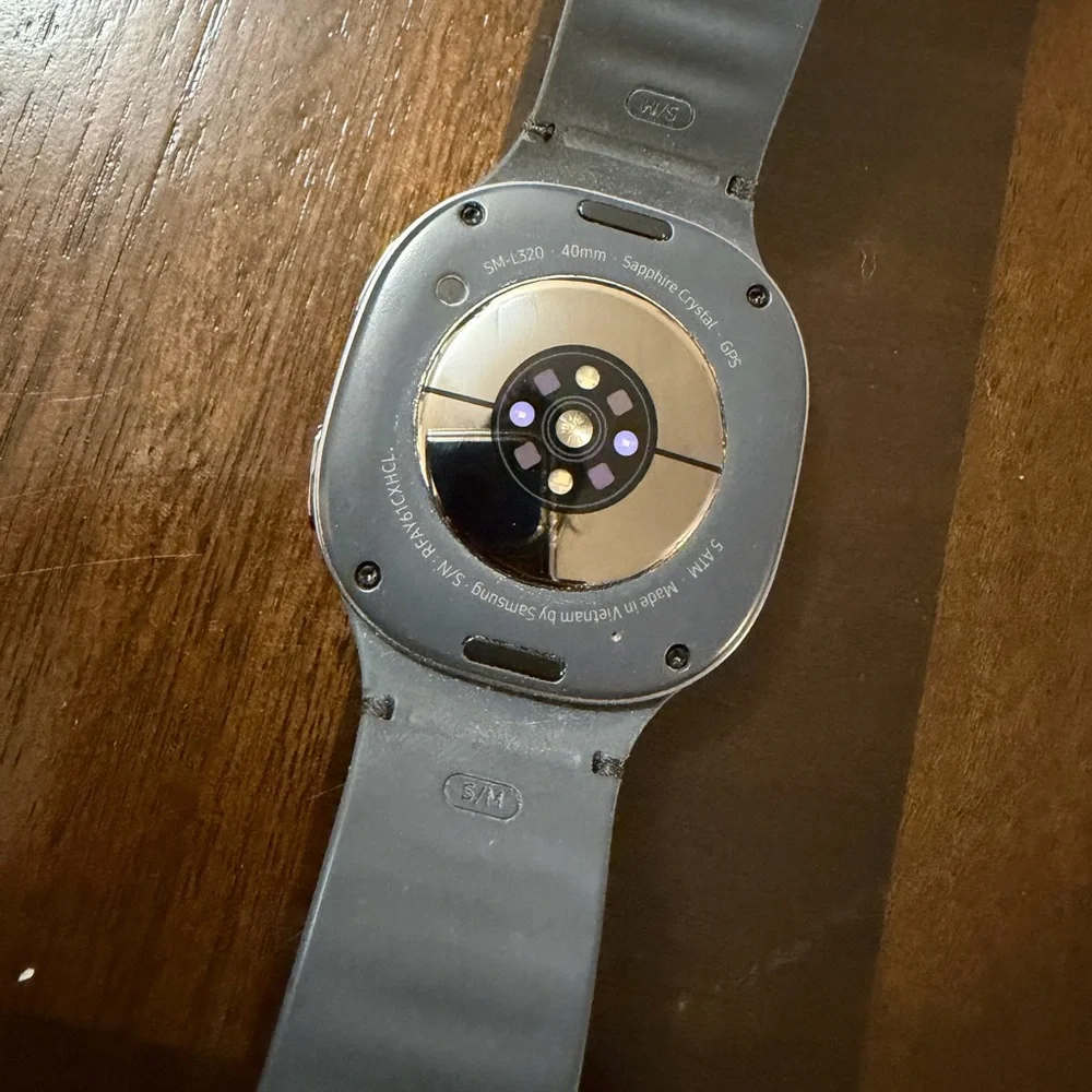 Samsung smartwatch sleek