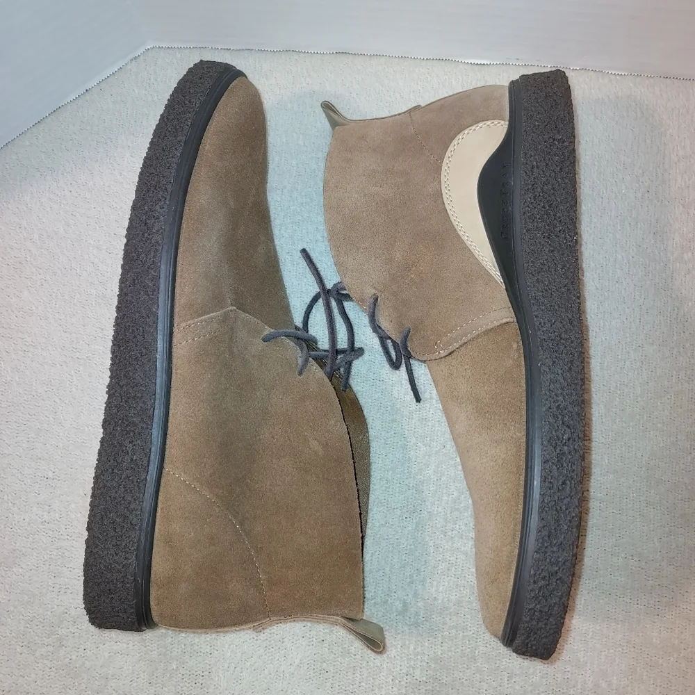 ECCO Men's Crepetray Chukka Boot size 11