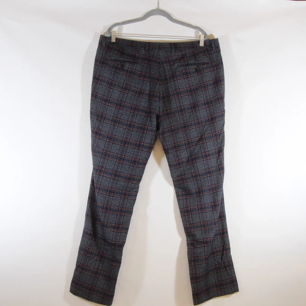 Paisley & Gray details bring