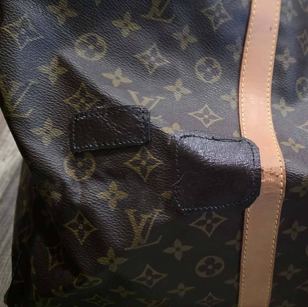 Louis Vuitton elegant duffel