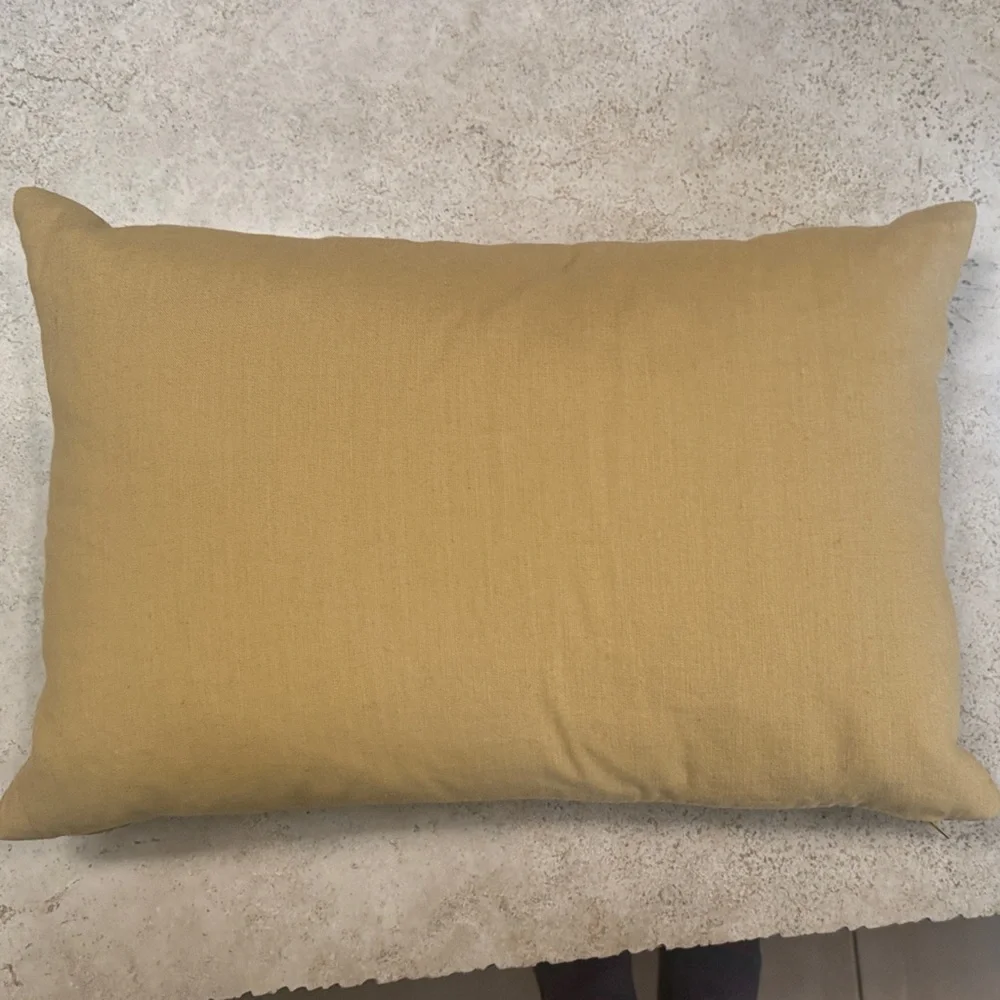 Crate&Barrel add touch