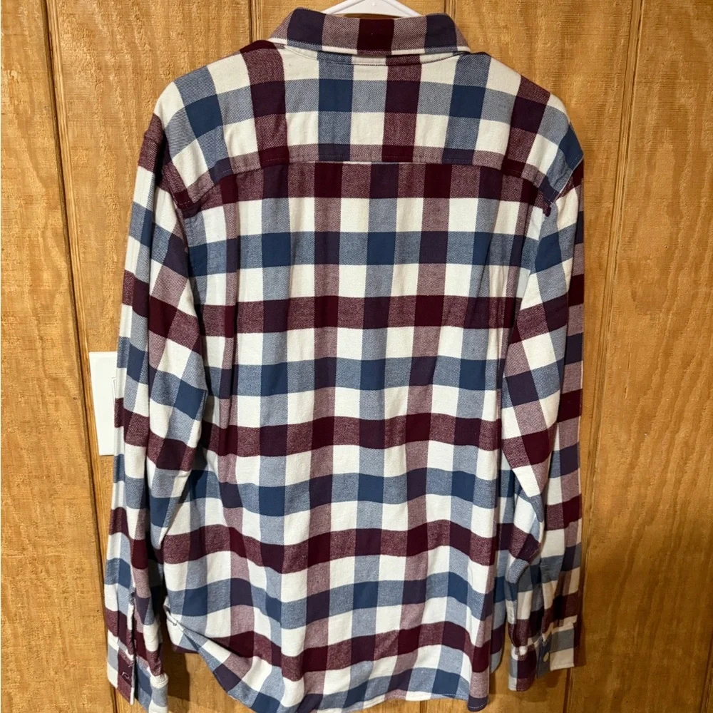 American Eagle Outfitters casual button