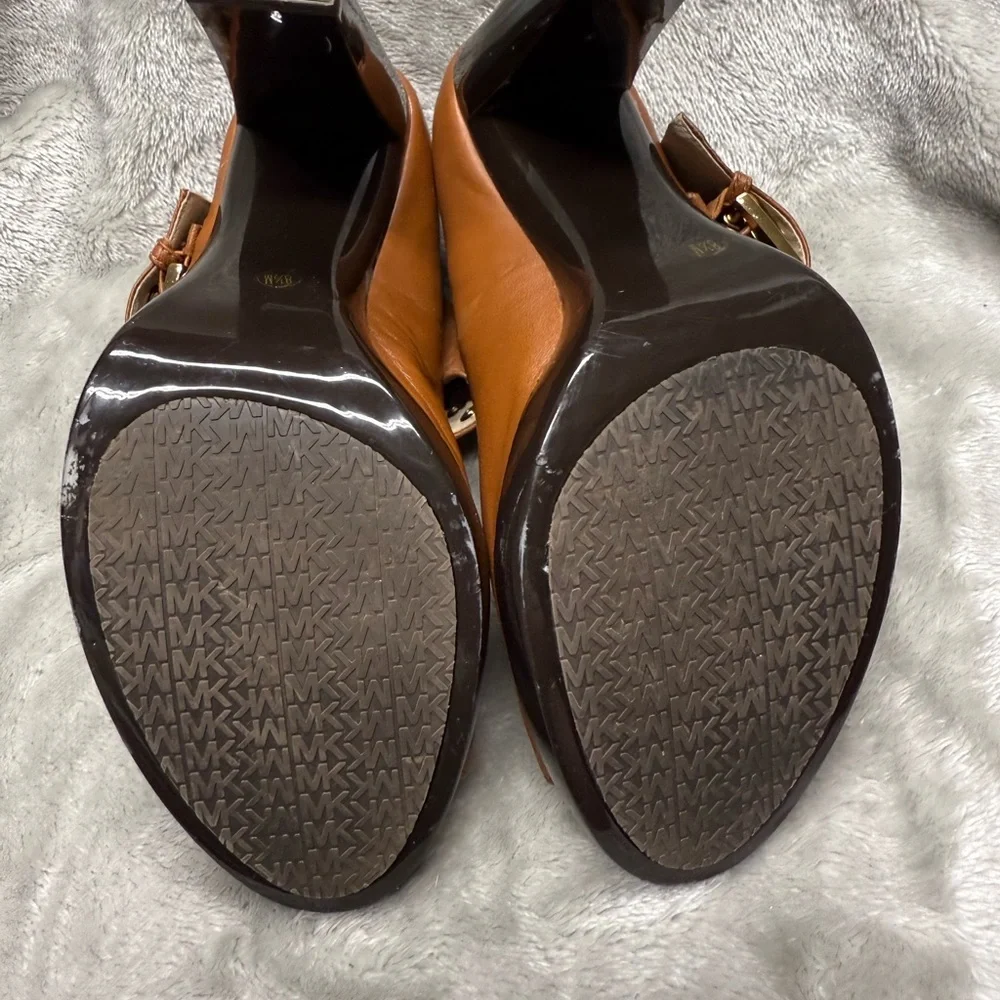 Michael Kors elegant peep