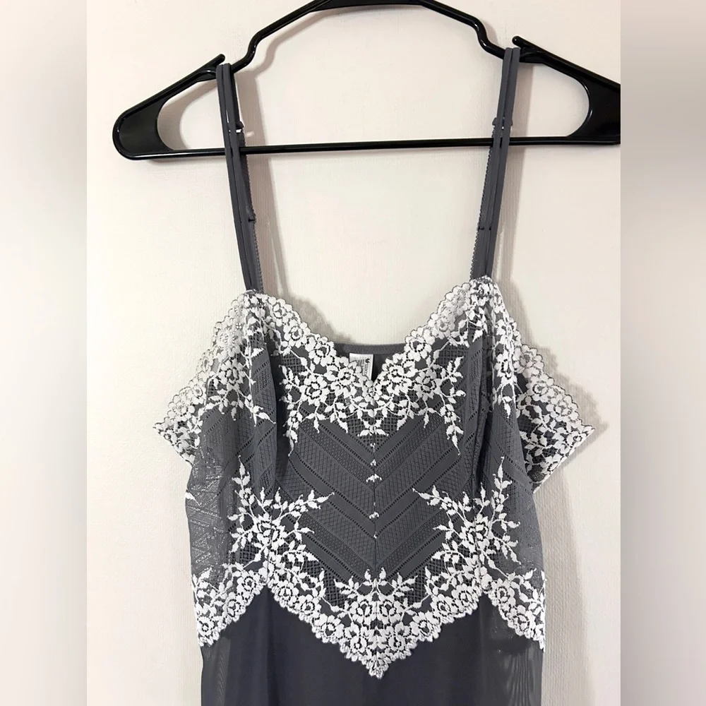 Wacoal lace mesh