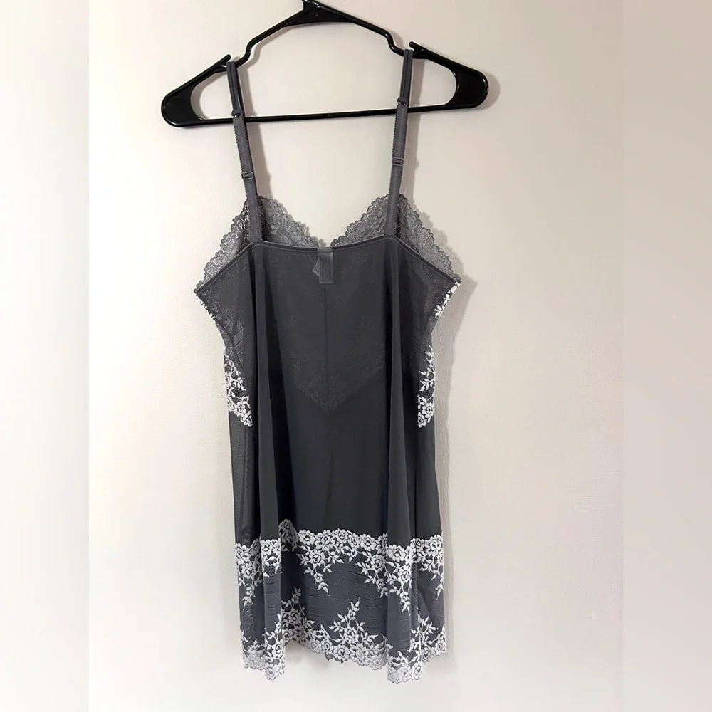 Wacoal lace mesh