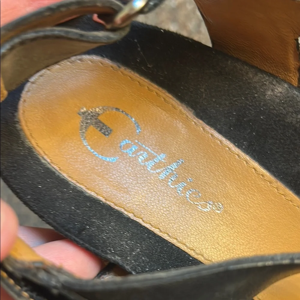Earthies these sandals
