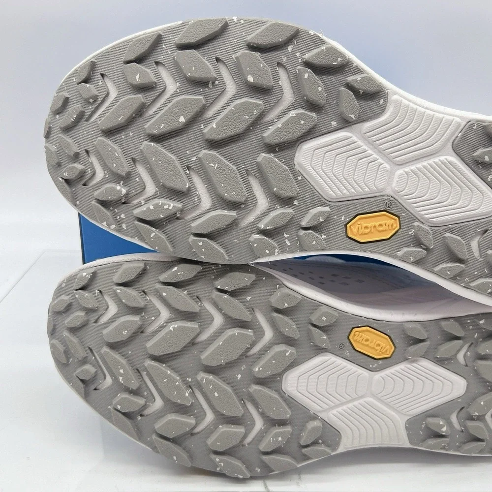 Hoka One One hoka one